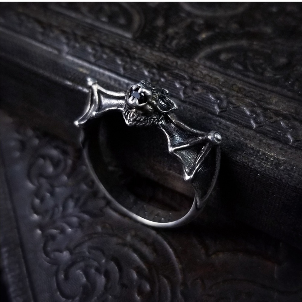 ISO Omnia Studios Nocture/Chiroptera rings
